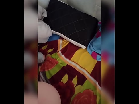 ❤️ 我的室友一個人呆在家裡，因為她的丈夫去度假了，我趁機操她，給她灌奶 ❤❌ 色情視頻 在我們 ❌❤