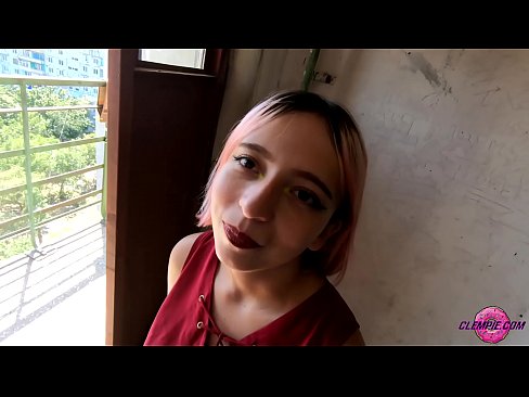 ❤️ 學生性感在內陸吸了一個陌生人 - 射在他臉上 ❤❌ 色情視頻 在我們 ❌❤